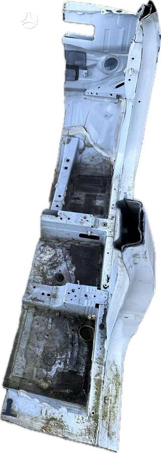 Nissan Qashqai dalimis. Priekiniai zibintai slenkstis