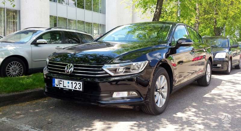 Volkswagen Passat, sedans