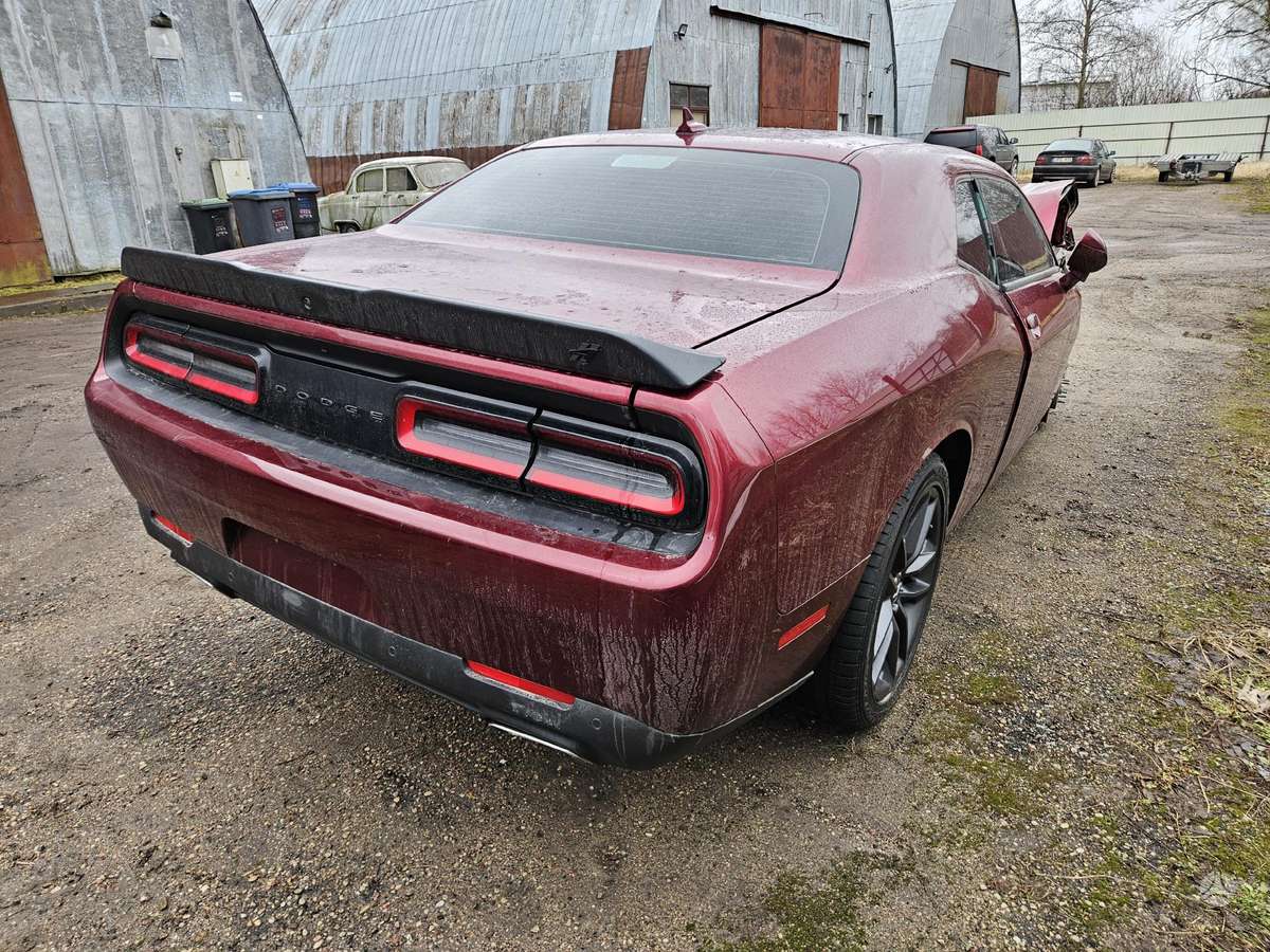 Dodge Challenger 4x4 rida 20007 myliu engine code erb gearbox code dft 850r