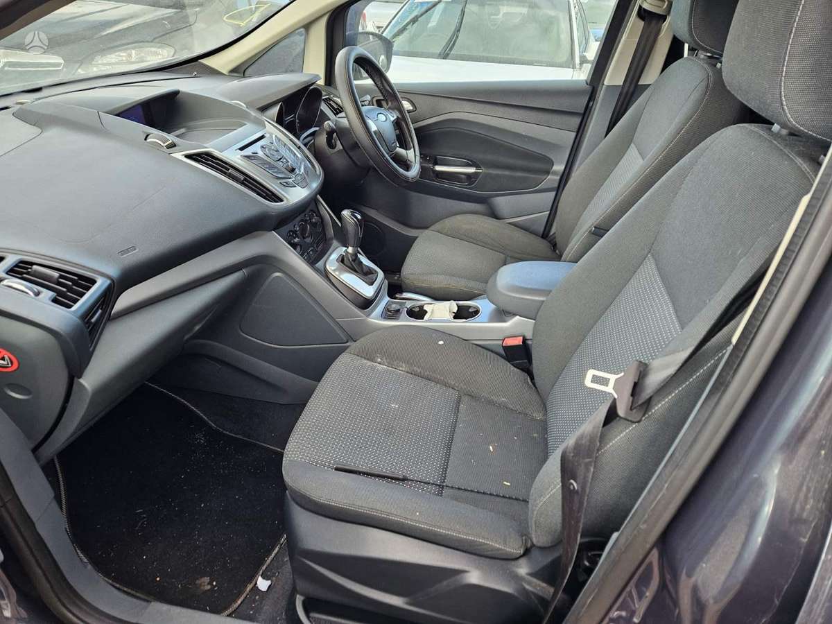 Ford Grand C-MAX по частям