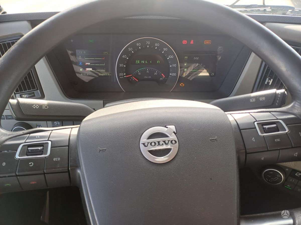 Volvo FM + Lohr 2011, автовозы