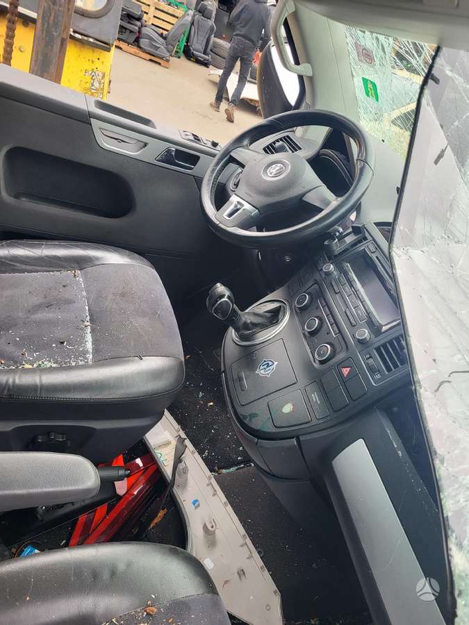 Volkswagen Multivan rezerves daļās