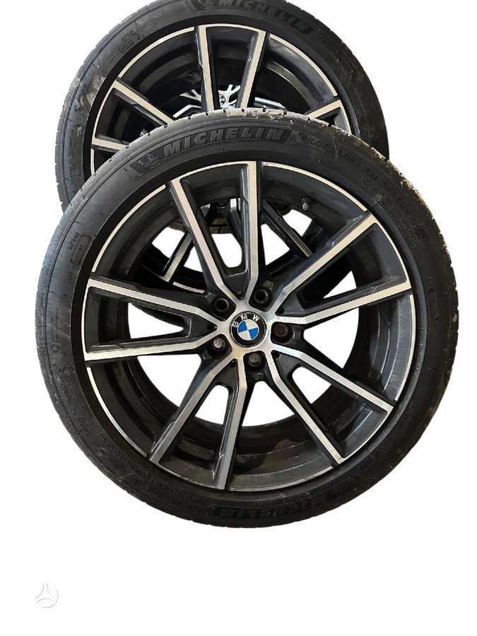 BMW 330, lengvojo lydinio, R18
