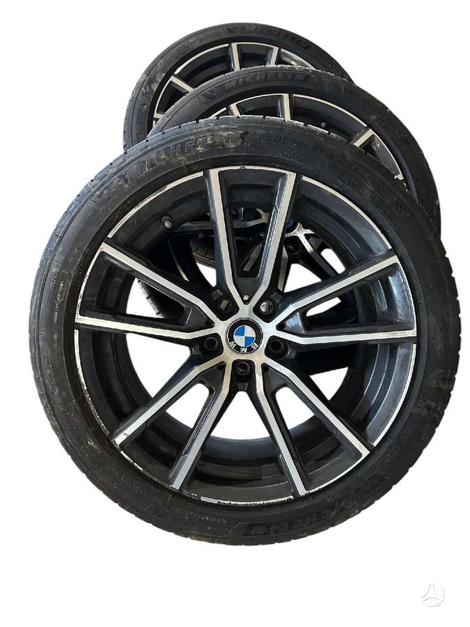 BMW 330, lengvojo lydinio, R18