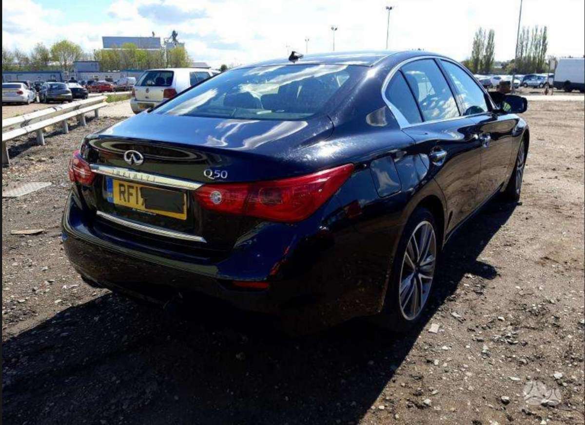 Infiniti Q50