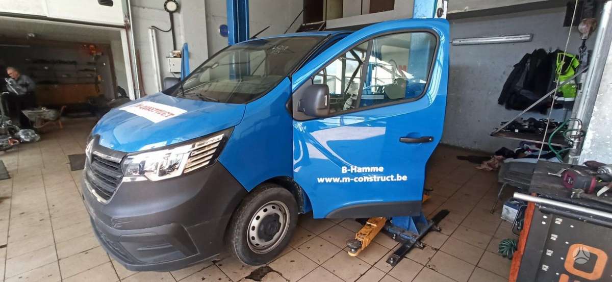 Renault Trafic по частям