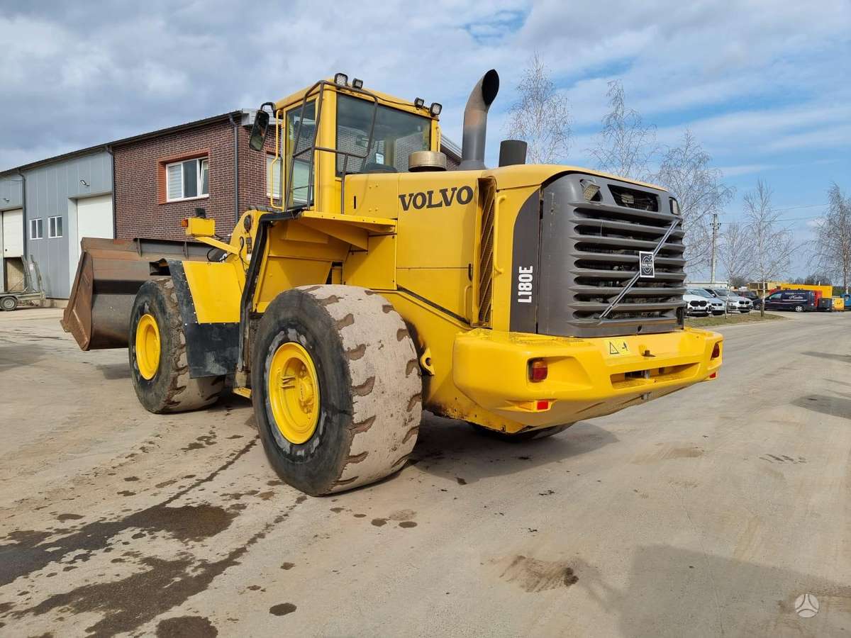 Volvo L 180 E, frontal loader