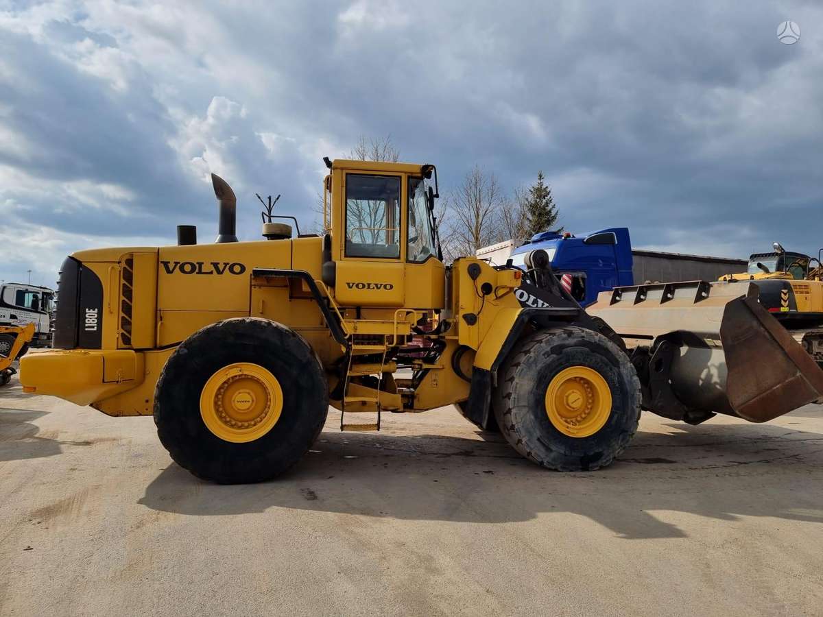 Volvo L 180 E, frontal loader