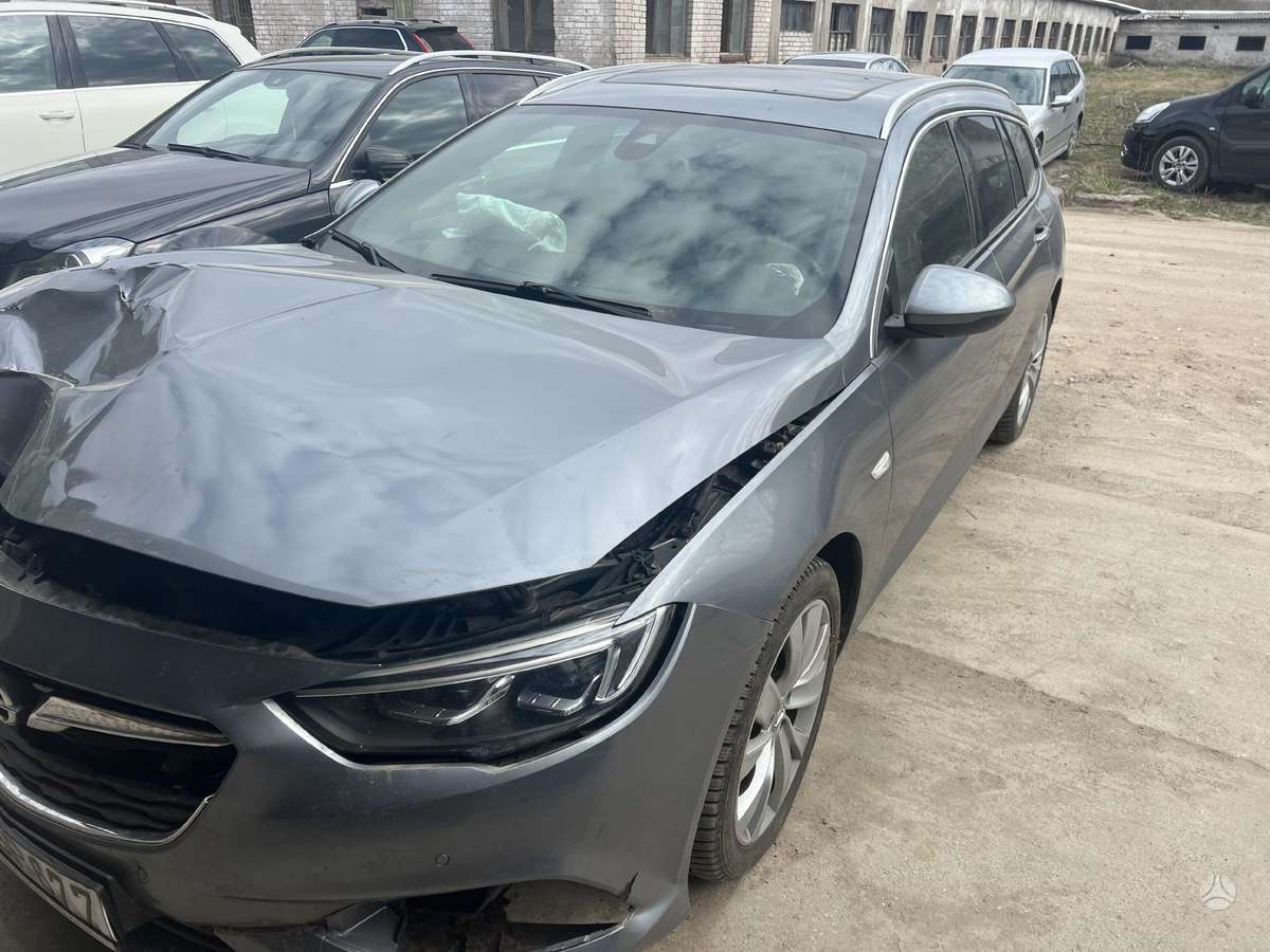 Opel Insignia по частям