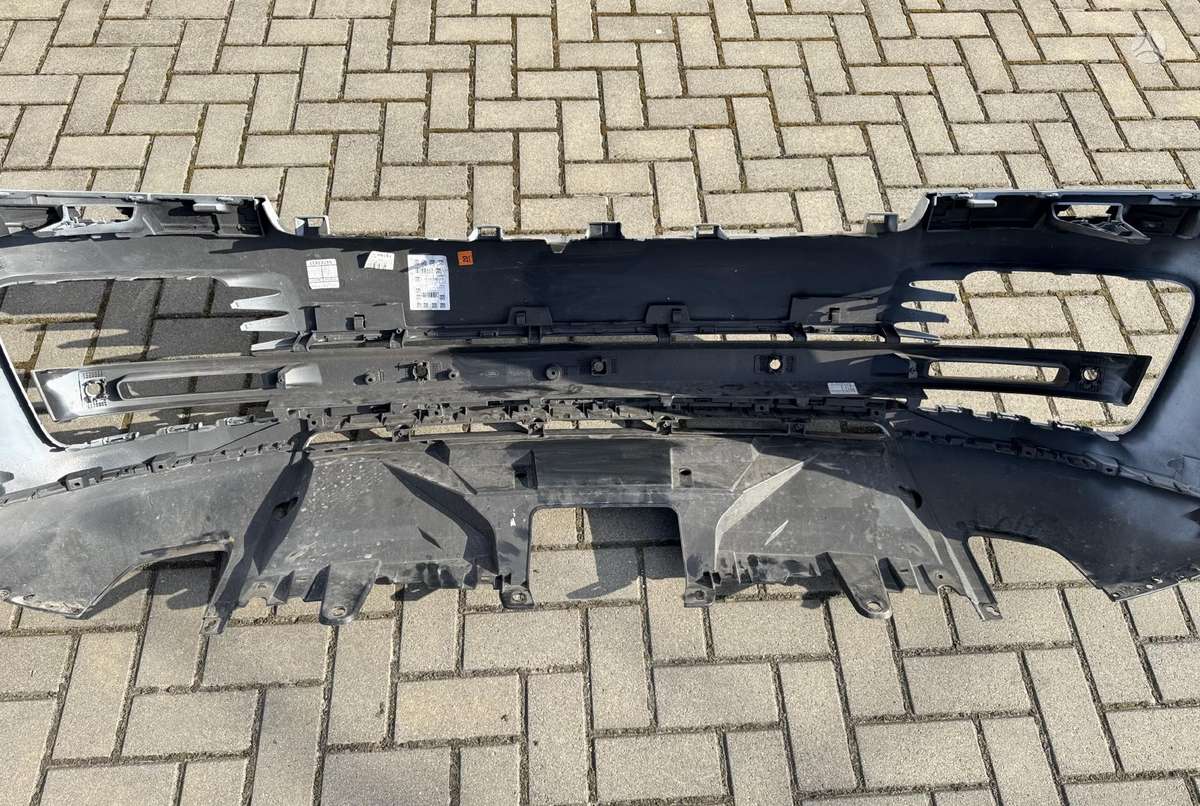 Land Rover Range Rover Bamperis grazus be defektu