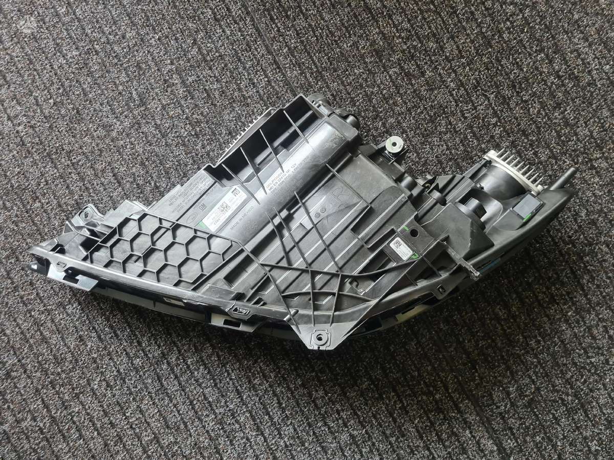Chevrolet Corvette детали кузова