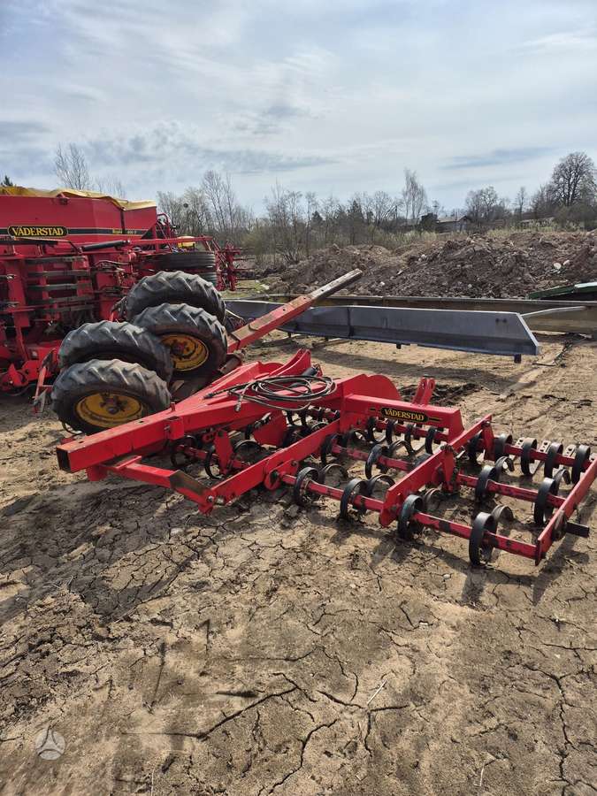 Vaderstad RAPID400, seeders, planters