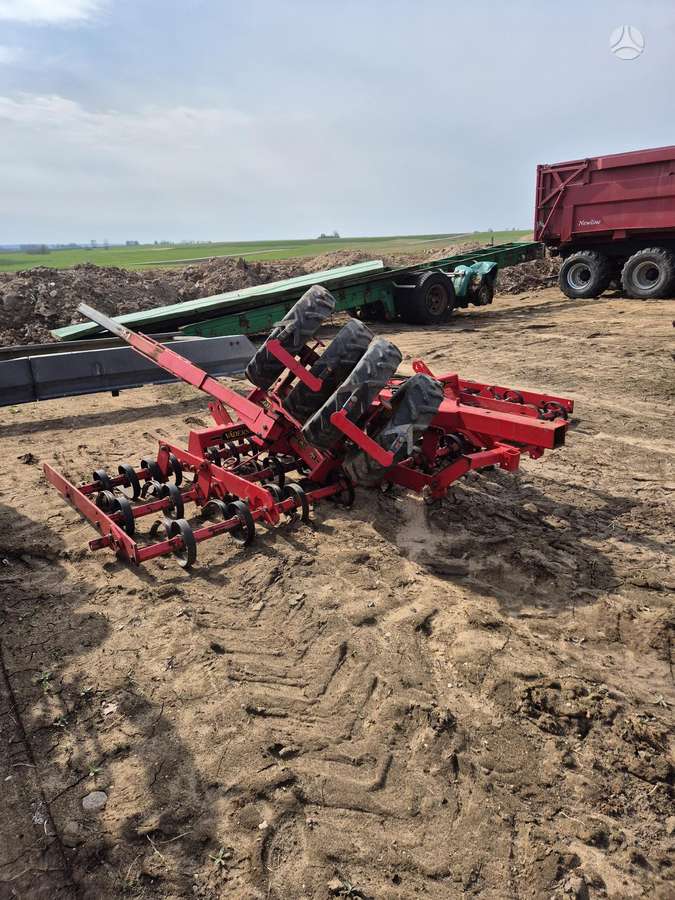 Vaderstad RAPID400, seeders, planters