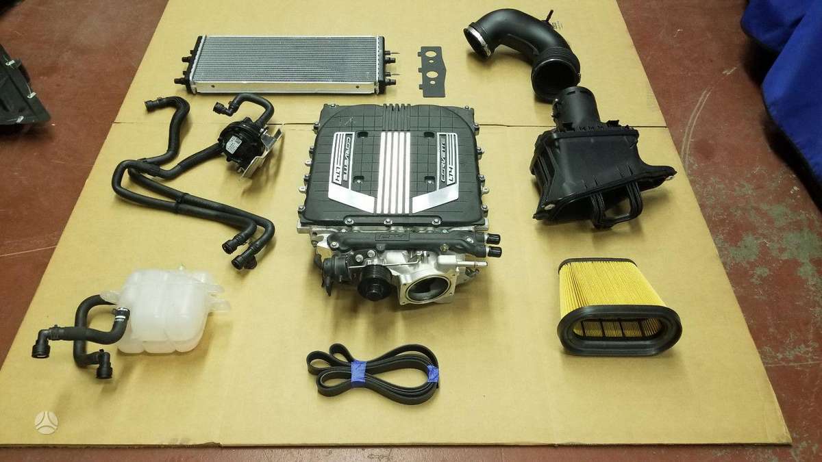 Chevrolet Corvette детали кузова