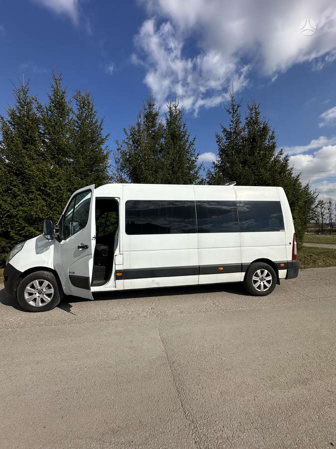 Renault Master, tūristu automašīnas