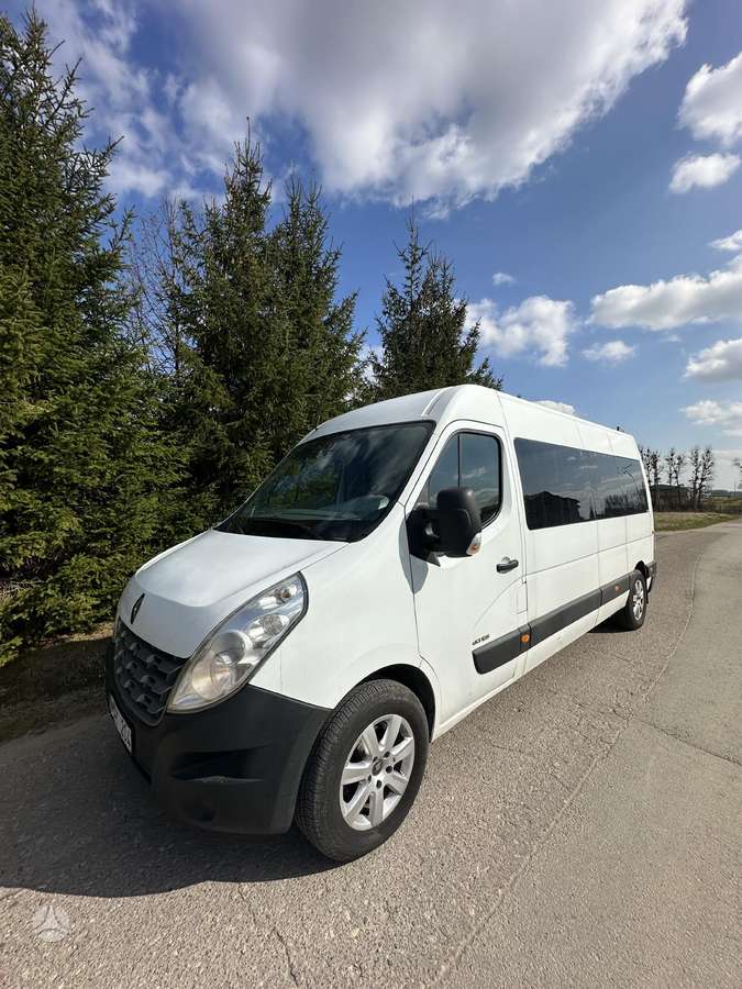 Renault Master, tūristu automašīnas