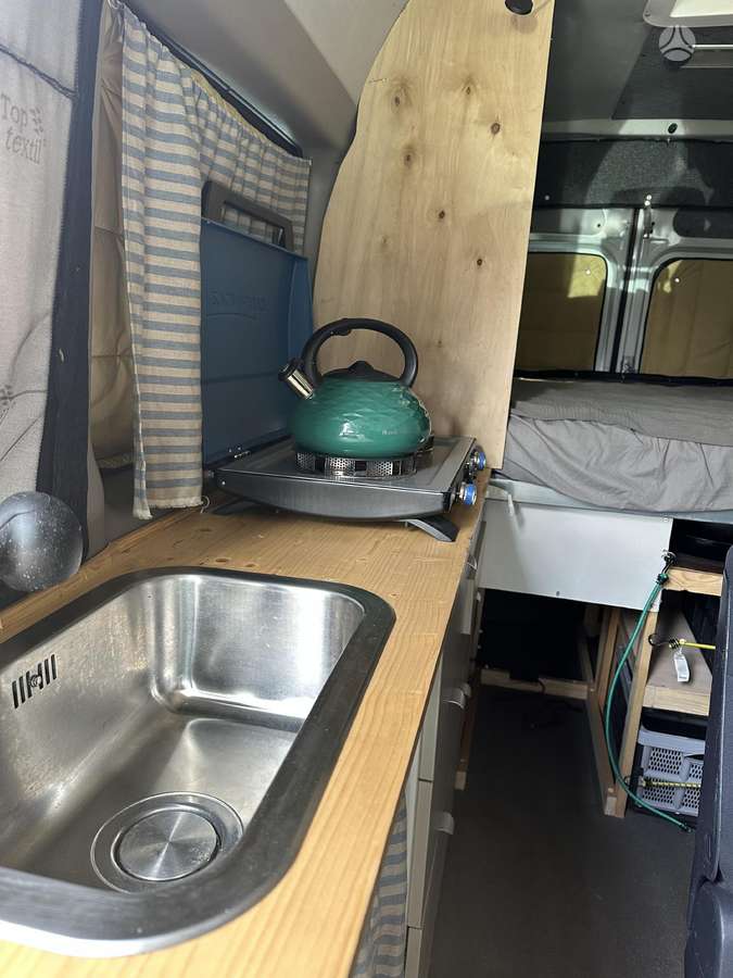 Renault Master, tūristu automašīnas
