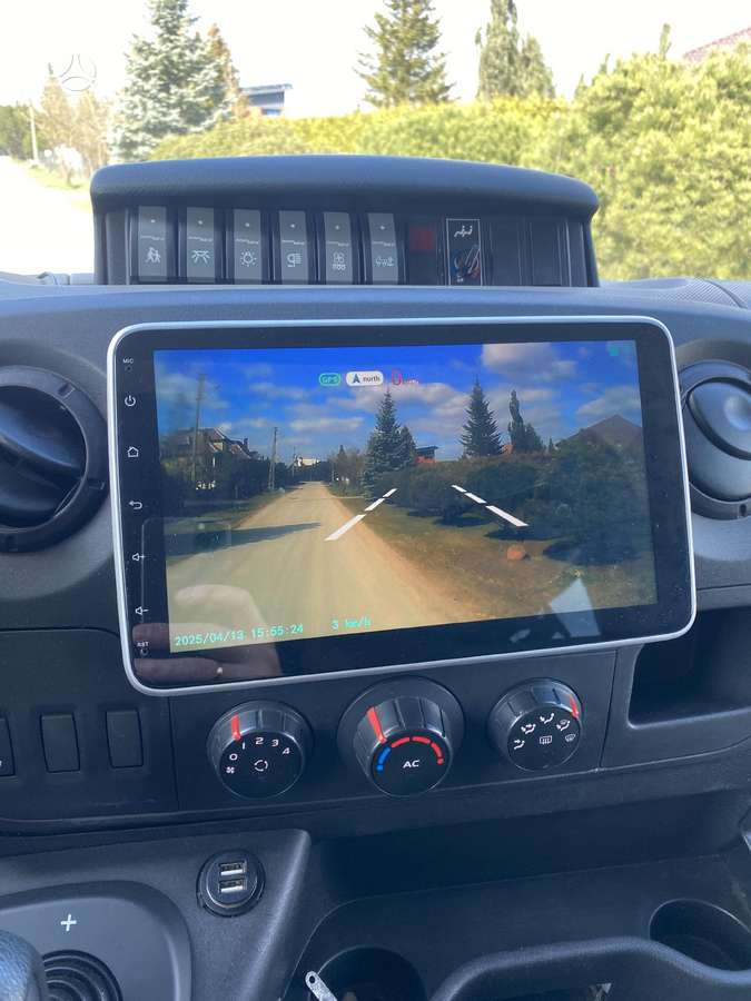 Renault Master, tūristu automašīnas