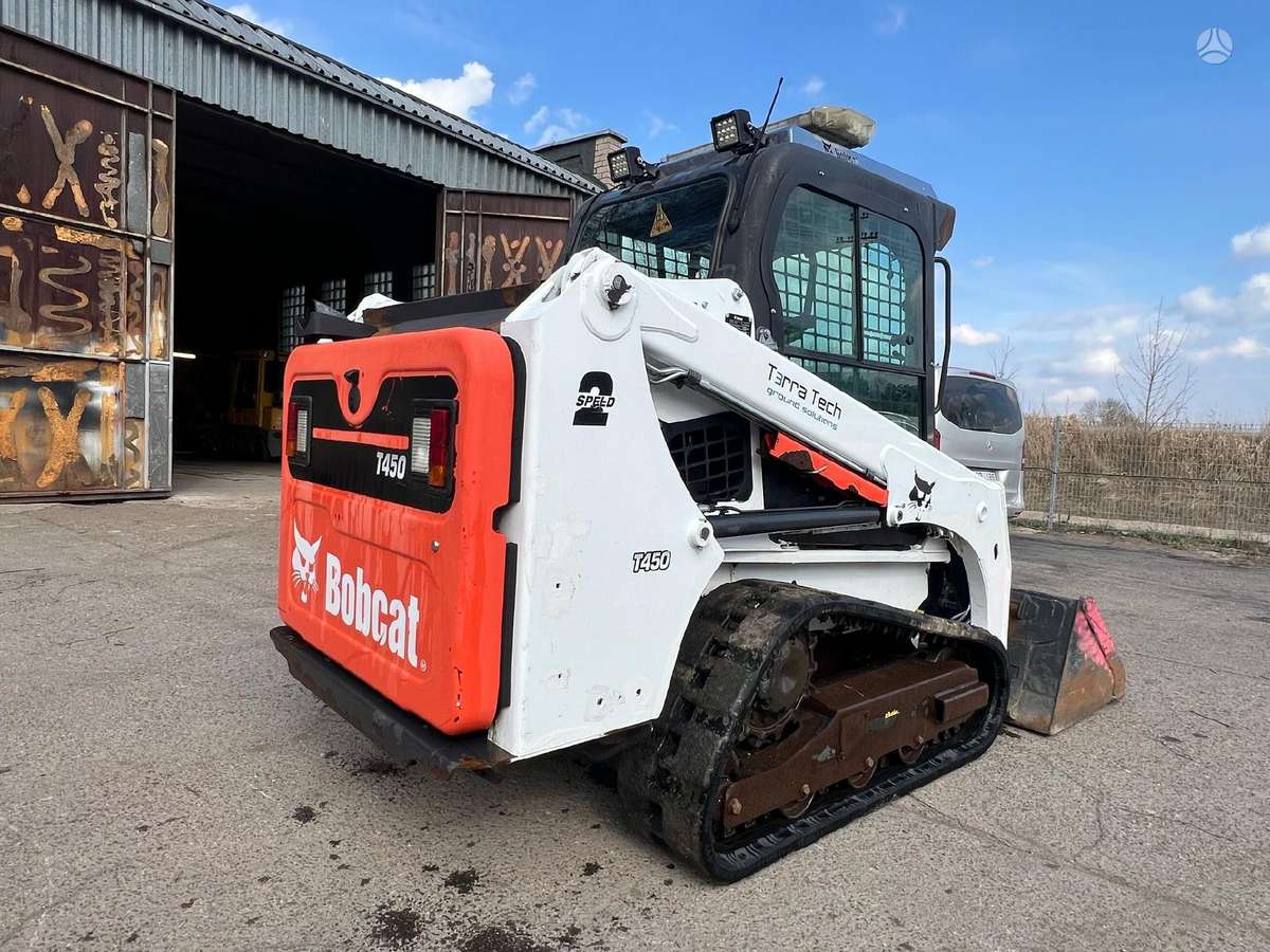 Bobcat T450, mini loaders
