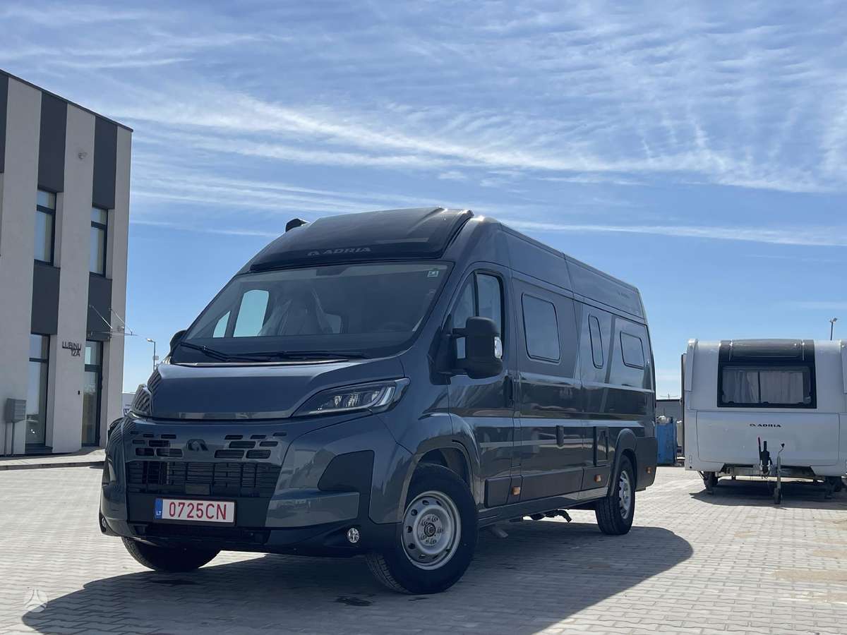 Adria Twin 640 SGX, campers