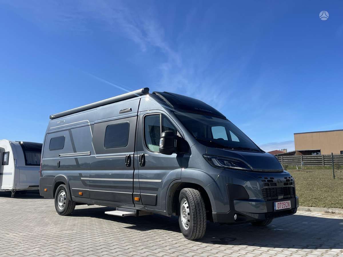 Adria Twin 640 SGX, campers