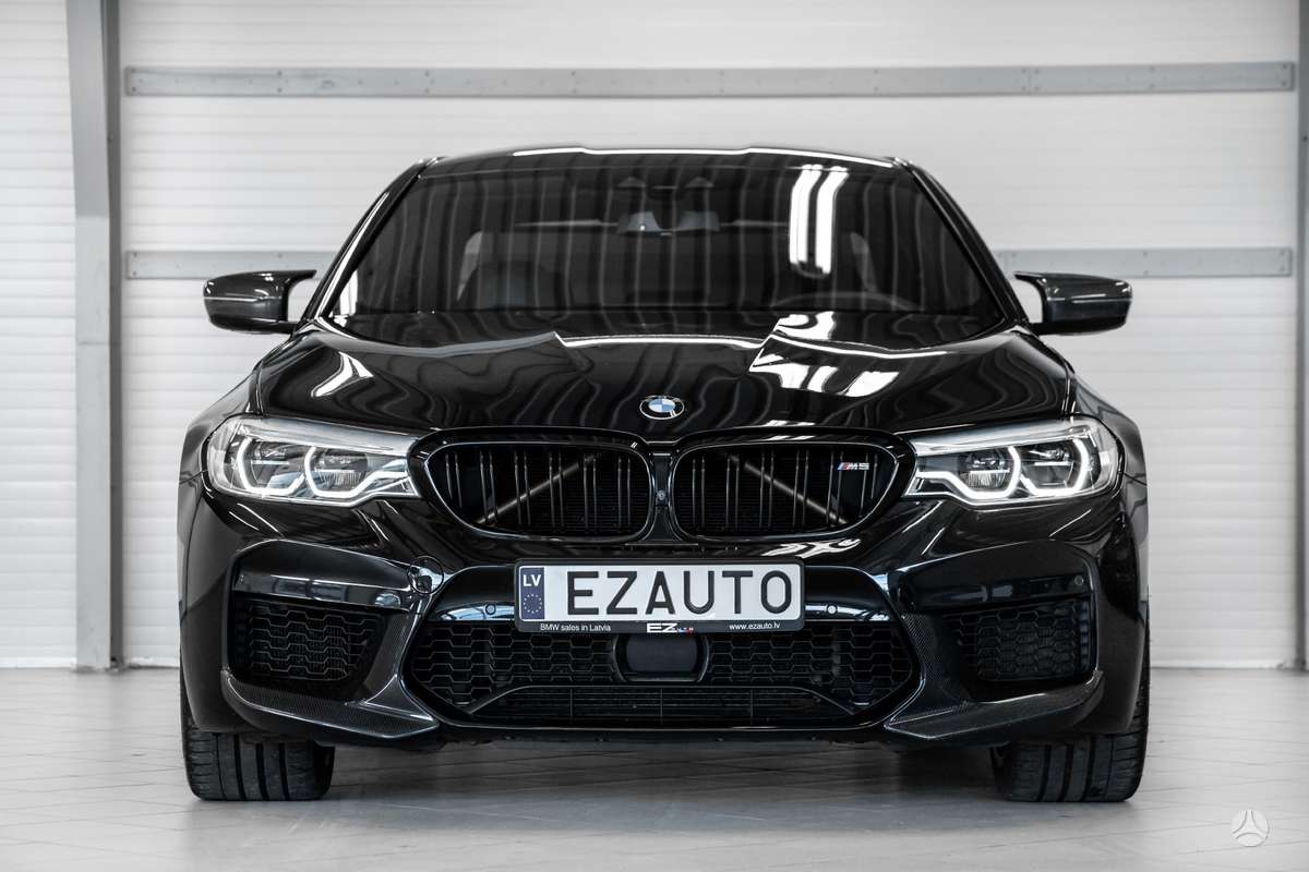 BMW M5, 4.4 l., Седан