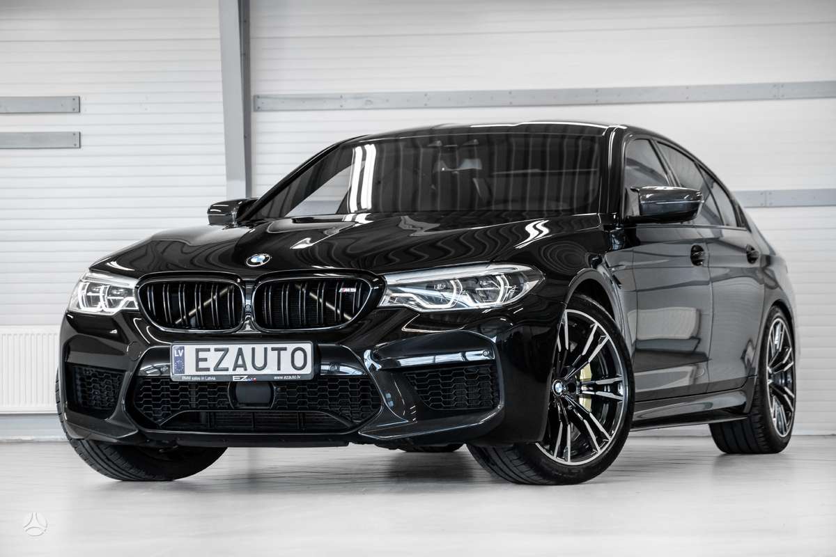 BMW M5, 4.4 l., Седан