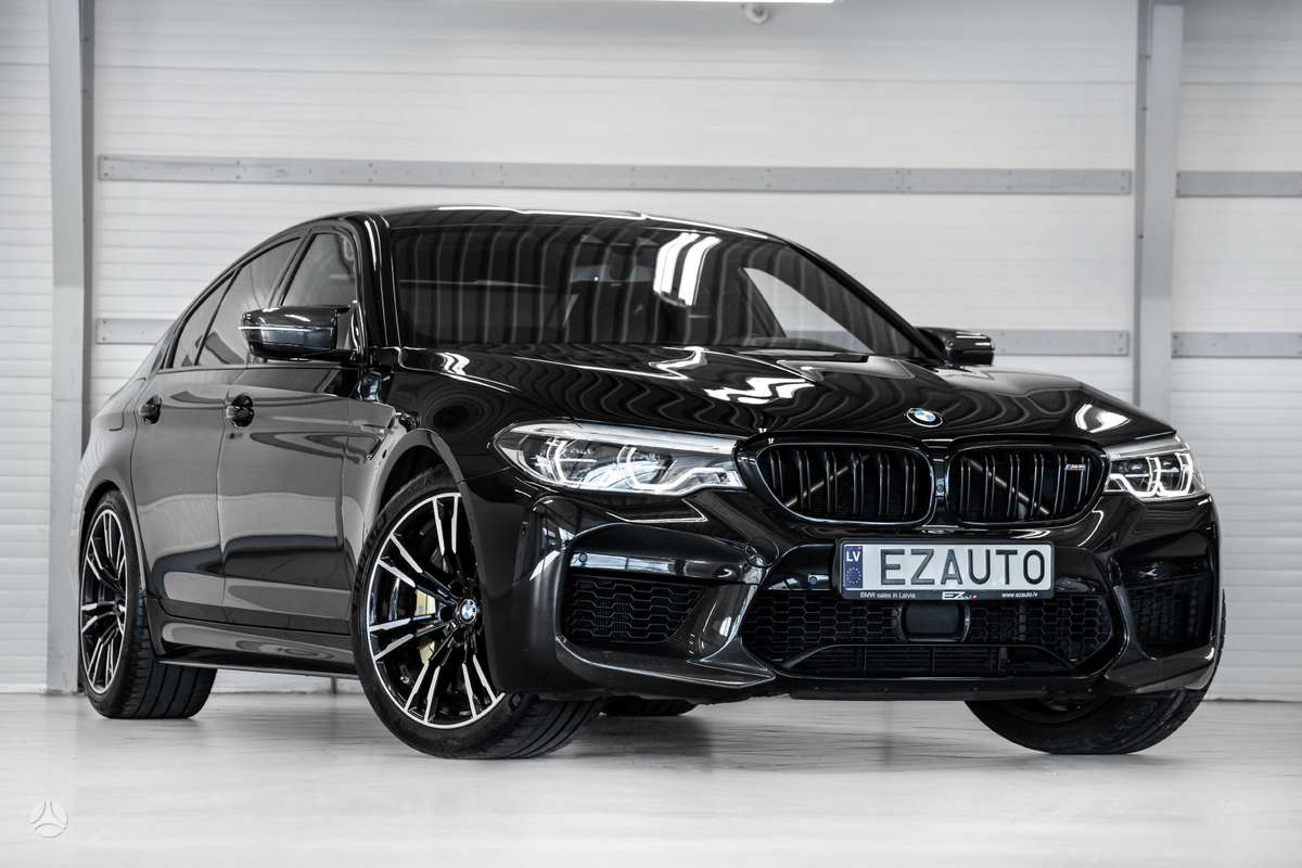 BMW M5, 4.4 l., Седан