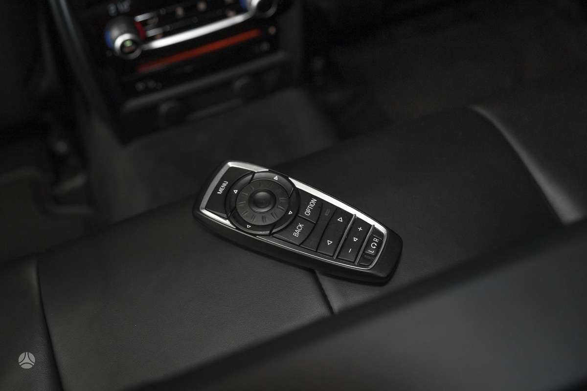BMW M5, 4.4 l., Седан