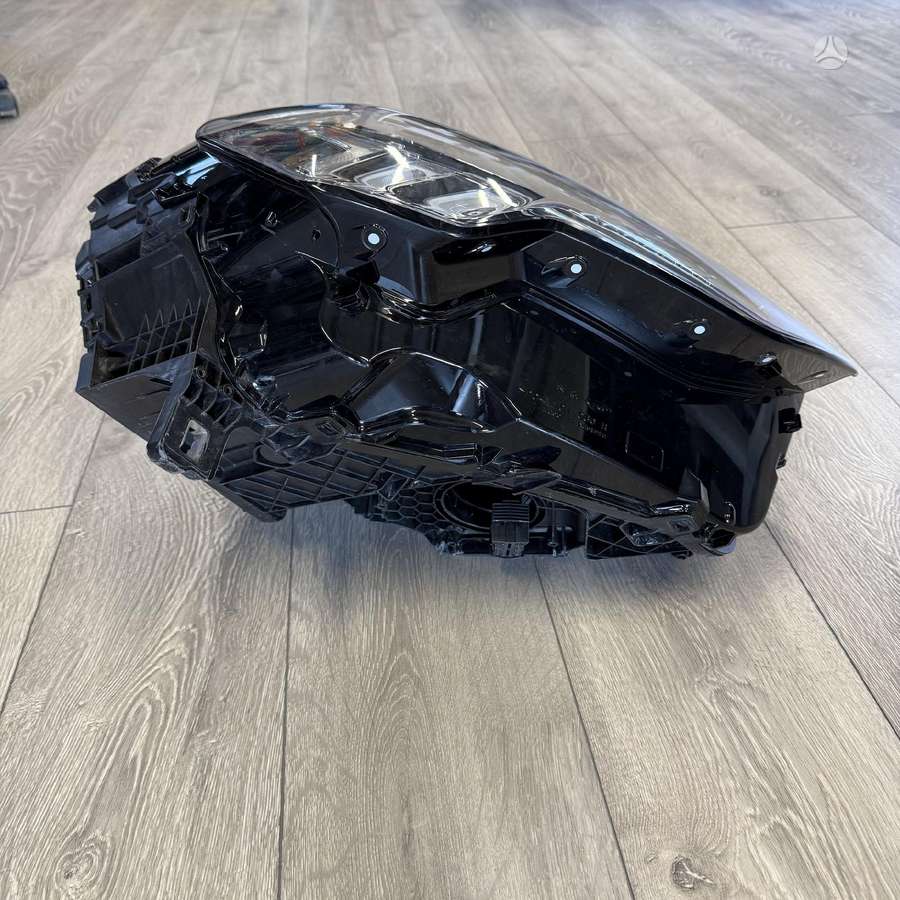 Audi Q3 žibintai