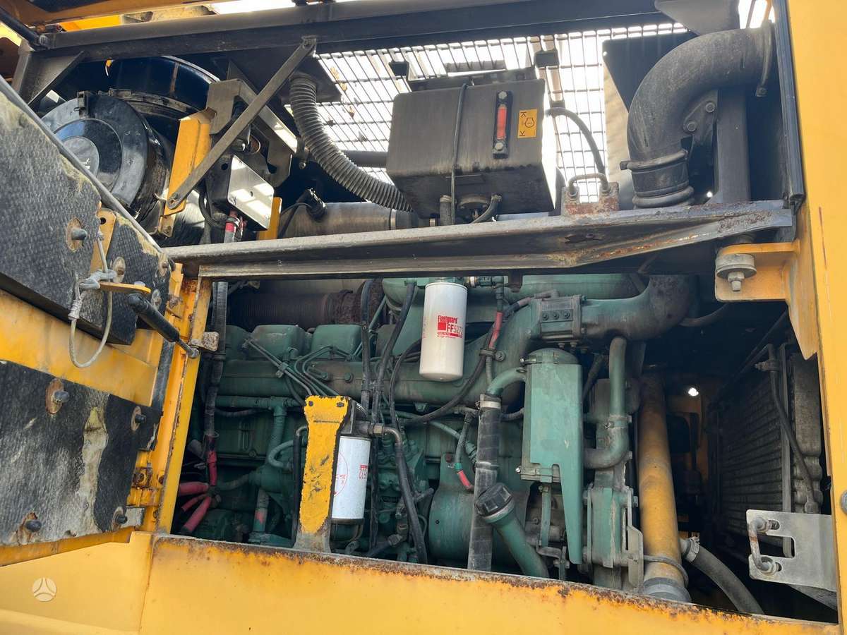 Volvo L330 E, frontal loader