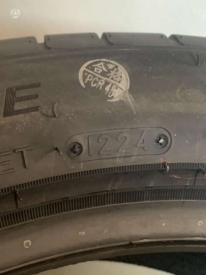 Triangle TH202 255/40//225/45, summer 255/40 R18