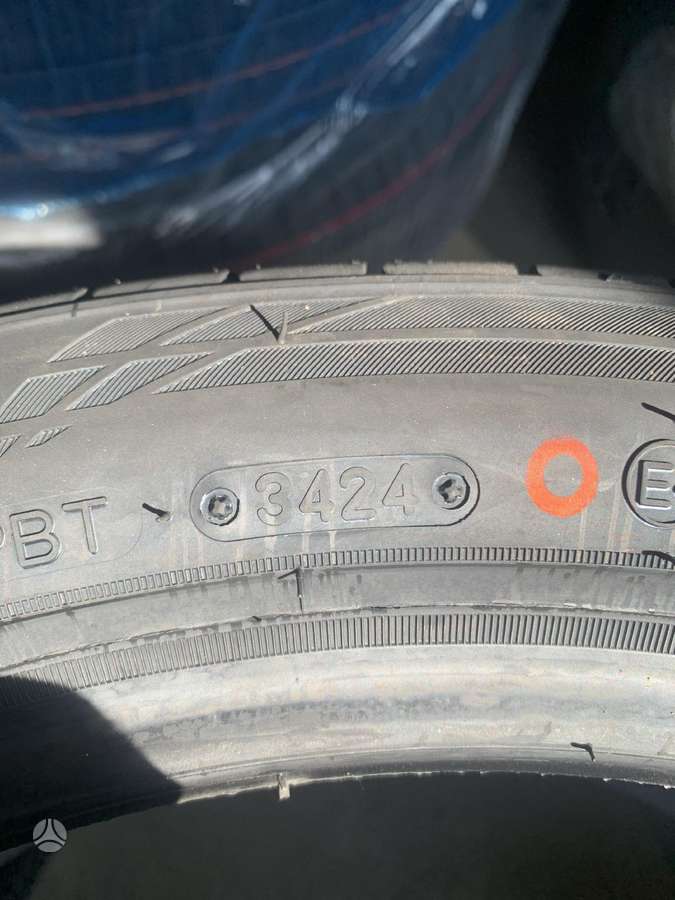 Triangle TH202 255/40//225/45, summer 255/40 R18