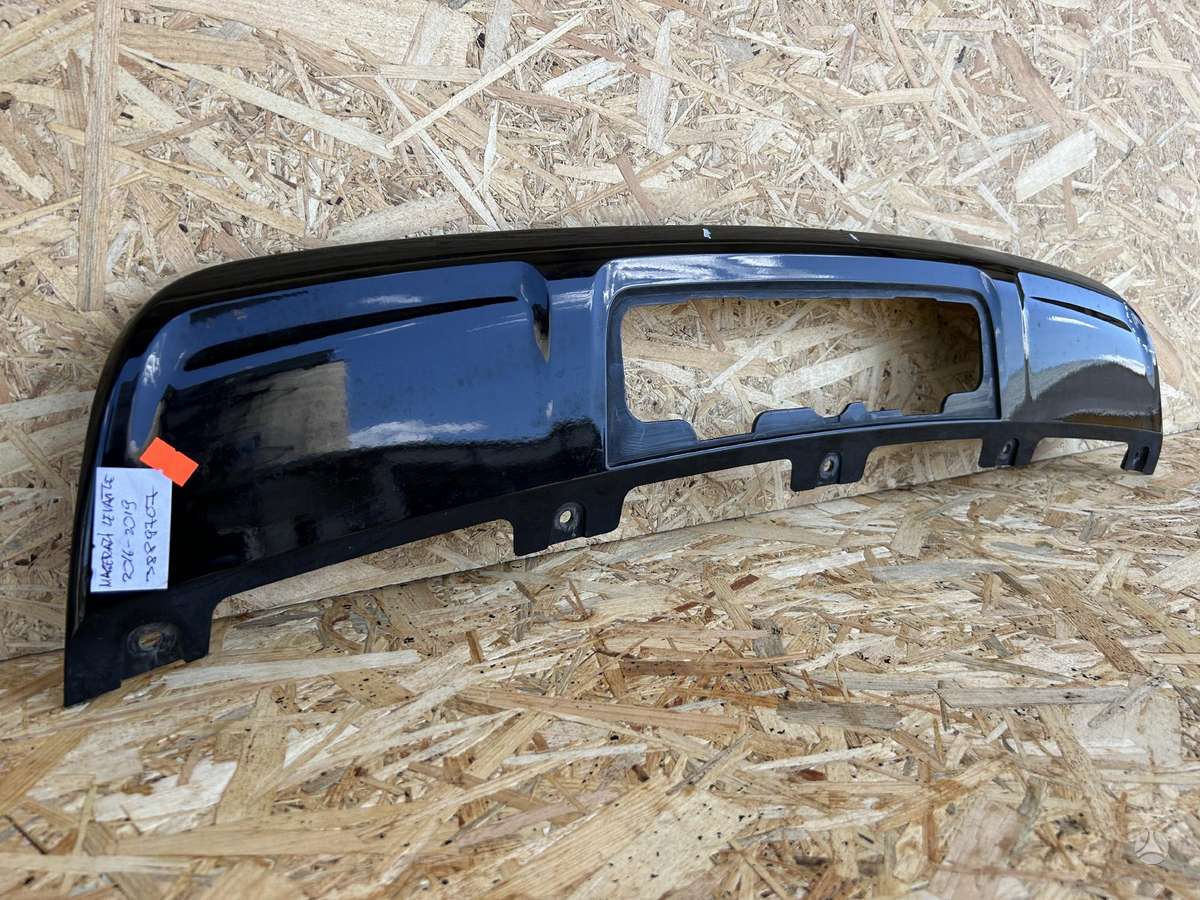 Maserati Levante, 670045350, Cen21425