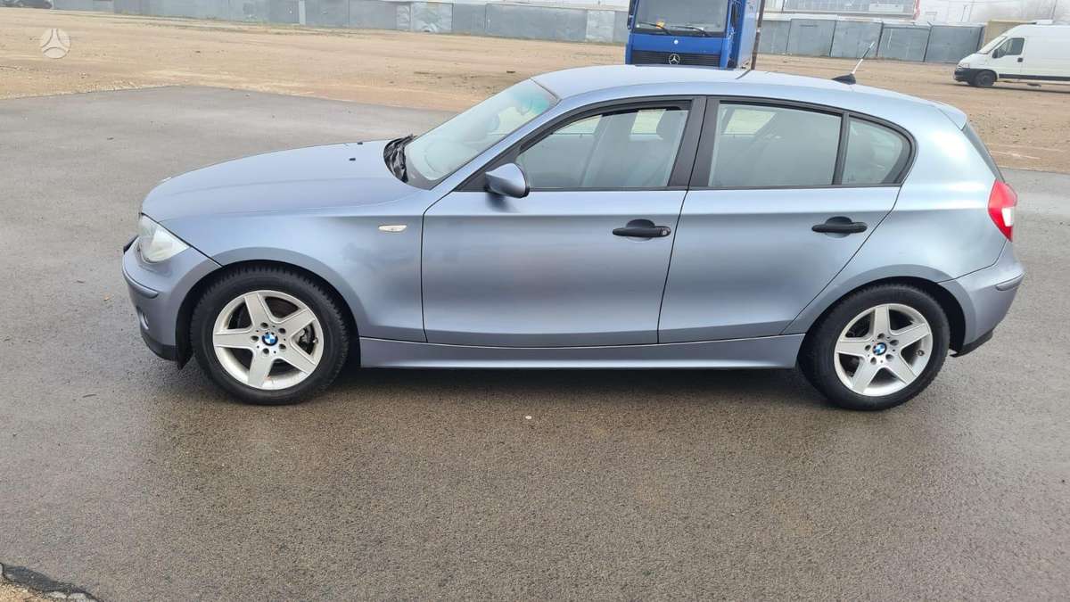 BMW 118, 2.0 l., hatchback