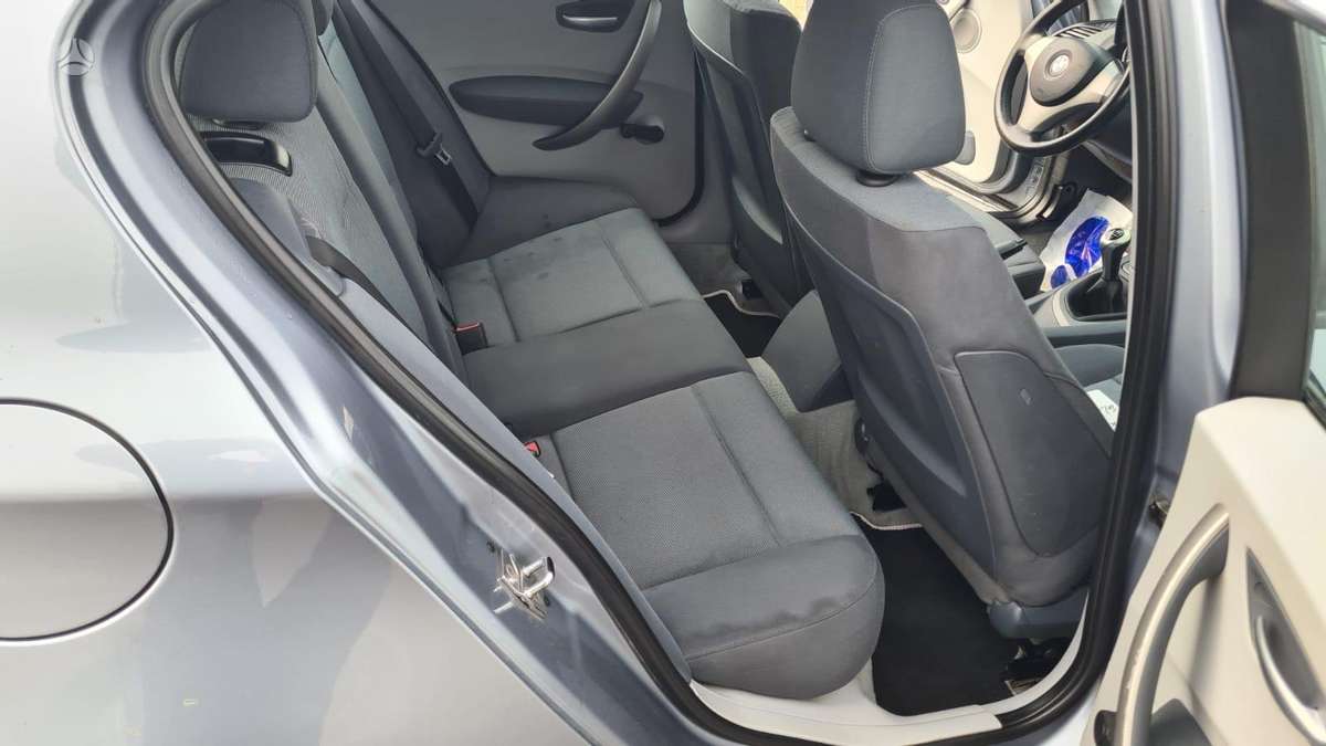 BMW 118, 2.0 l., Хэтчбек
