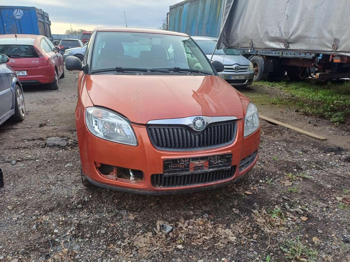 Skoda Fabia по частям