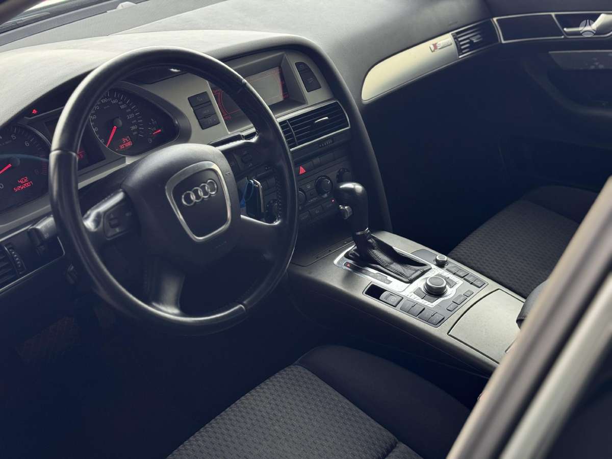 Audi A6, 2.4 l., sedanas