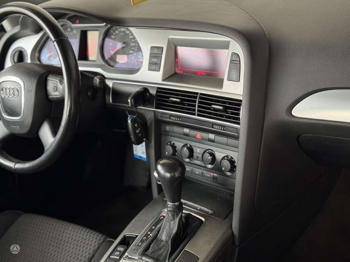 Audi A6, 2.4 l., sedanas