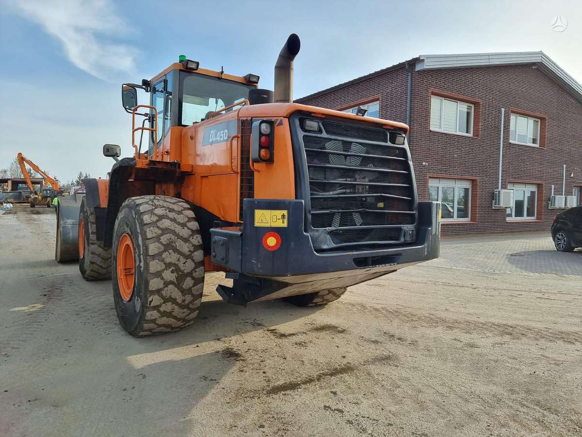 Doosan DL450, frontal loader