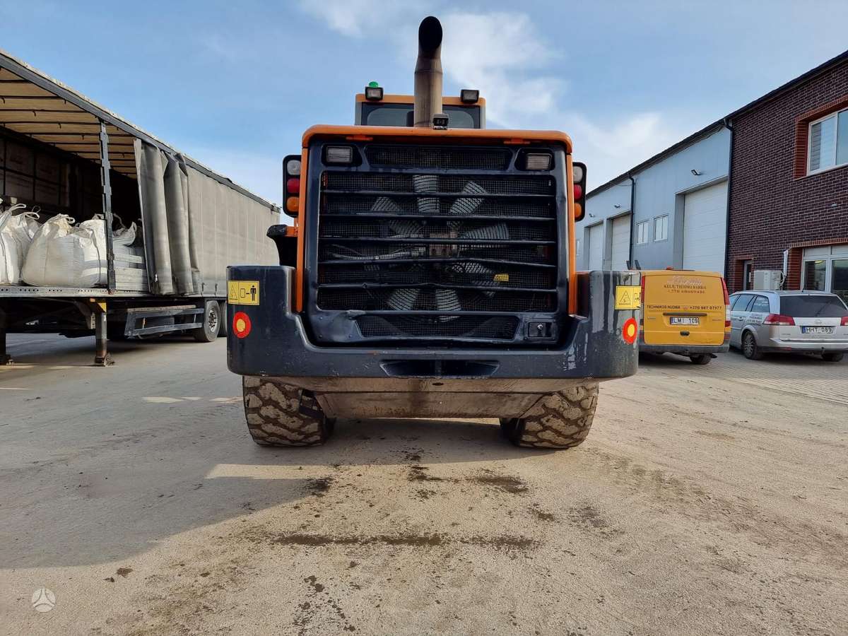 Doosan DL450, frontal loader
