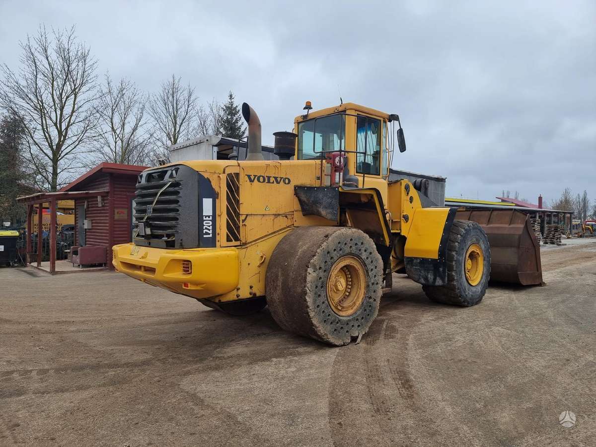 Volvo L 220E, фронтальные погрузчики