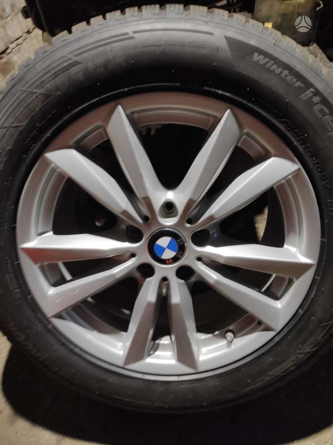 BMW, lengvojo lydinio, R18