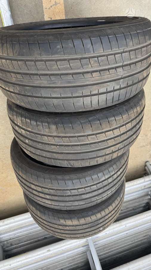 Goodyear Eagle, летние 225/40 R18