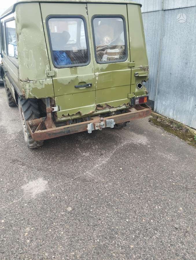 Mercedes-Benz G300