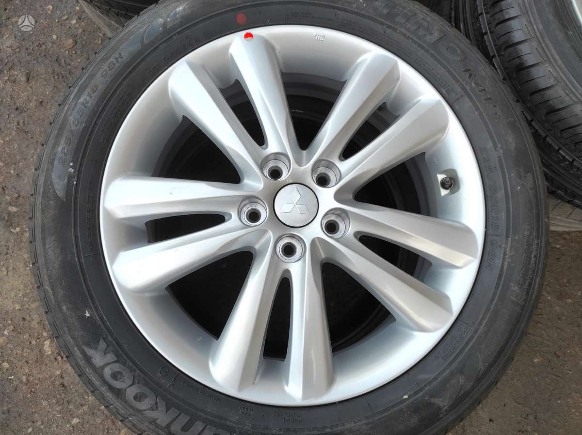Hyundai, lengvojo lydinio, R18