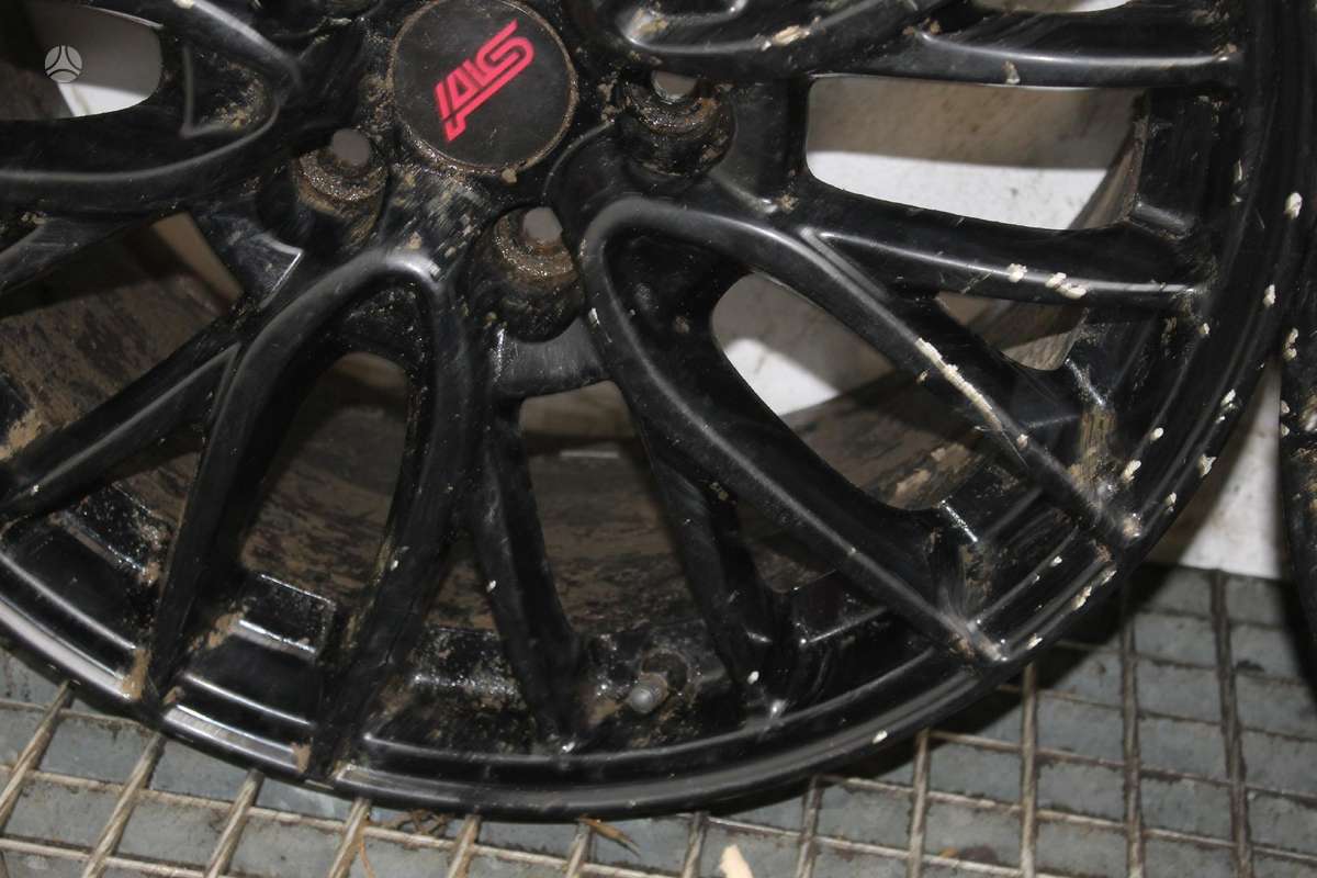 Subaru WRX, lengvojo lydinio, R18