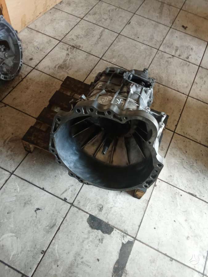Nissan Cabstar, sunkvežimiai