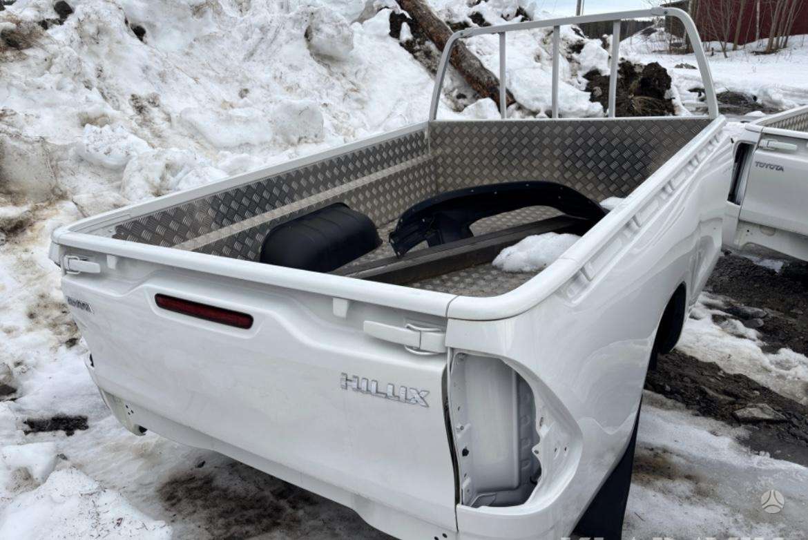 Toyota Hilux kėbulo dalys