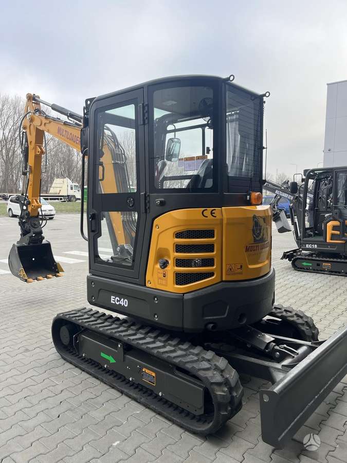 MULTILOADER EC40, mini ekskavatori